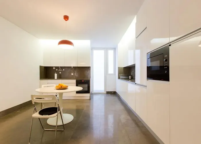 Apartment Place Of Tram 28 *