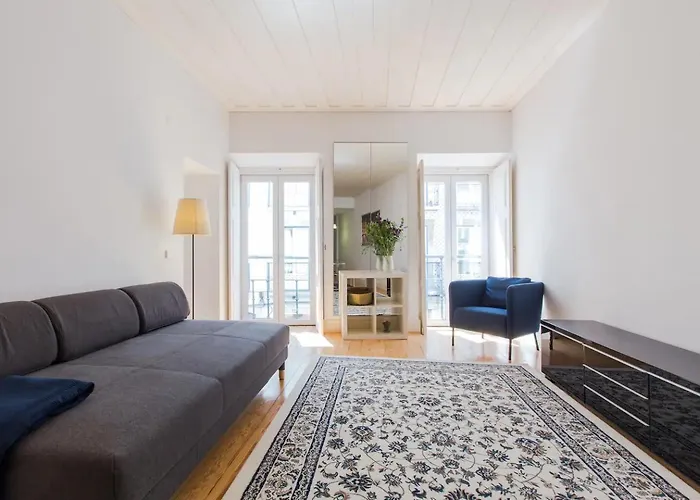 Apartment Place Of Tram 28 *